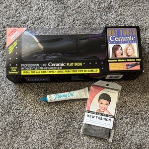 Hot Tools Ceramic Flat Iron - Black